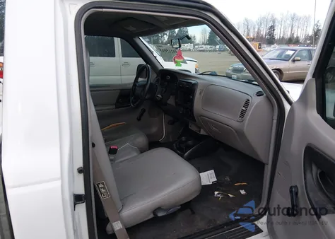 2000 Ford Ranger Xl/Xlt z USA, uszkodzony, nr VIN 1FTYR10C3YPC00379